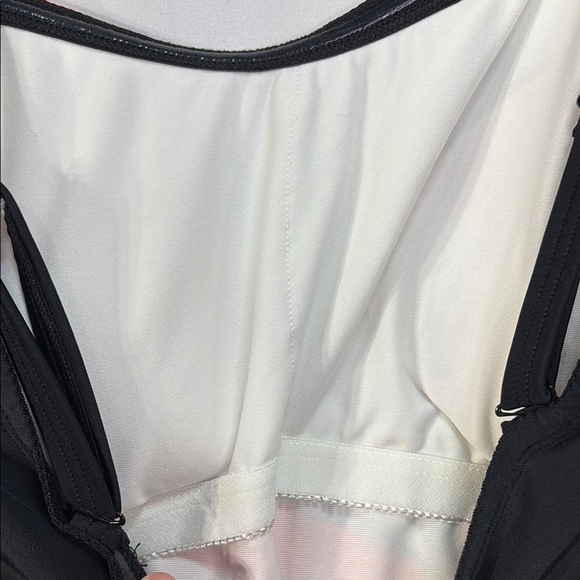 VENUS Multicolor Abstract One Piece Swimsuit - Picture 5 of 5